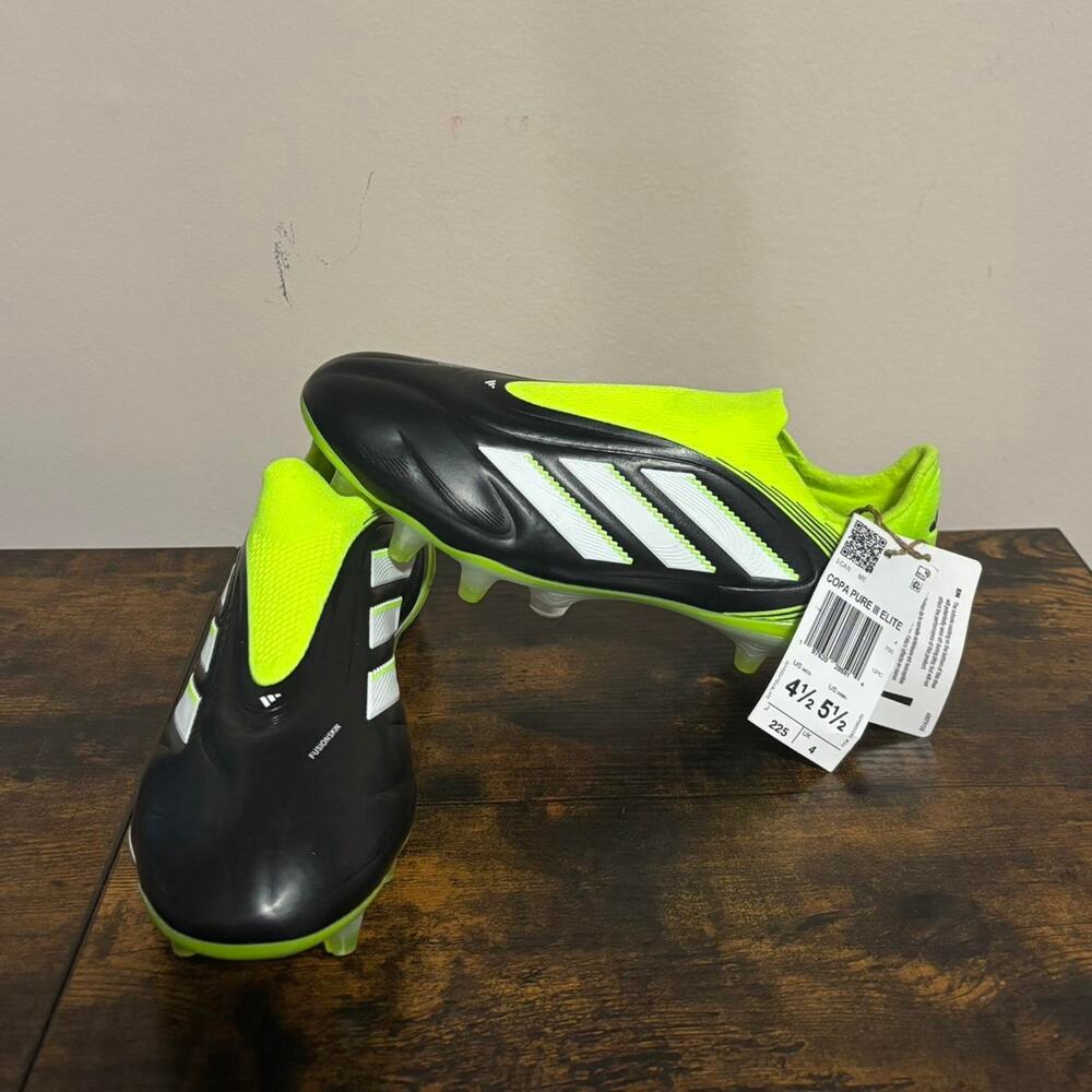 Adidas copa pure 3 elite size 4.5 mens black and green